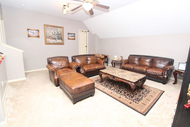 337 Crooked Creek Ln, Hendersonville, TN 37075