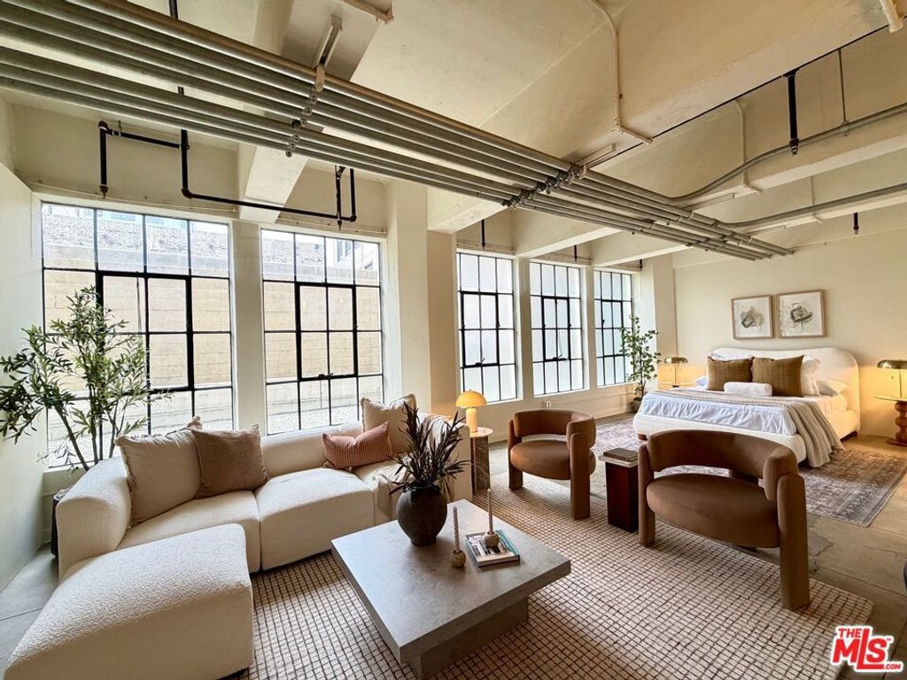 746 S Los Angeles Street 307, Los Angeles, CA 90014 — photo 2