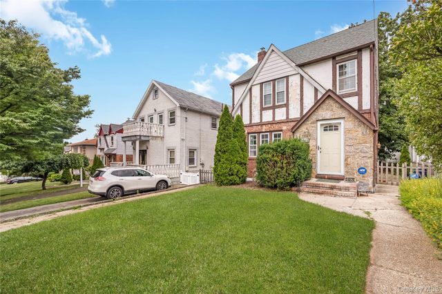 24829 Cambria Avenue, Little Neck, NY 11362