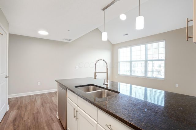 5903 Spruce Forest Drive, Dublin, OH 43016