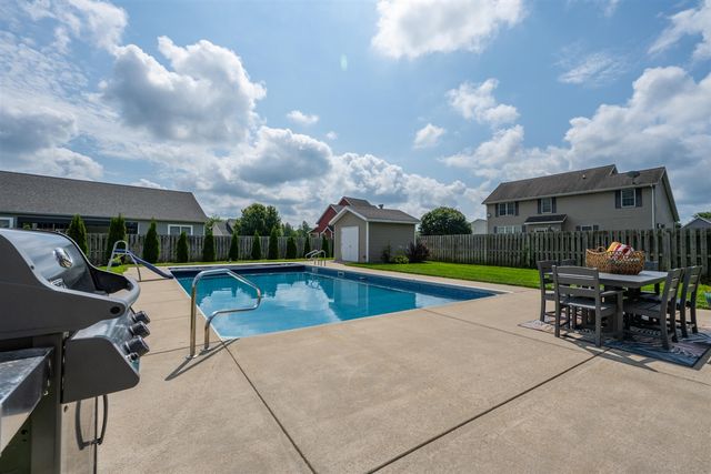 5901 Wabash Lane, Stevensville, MI 49127