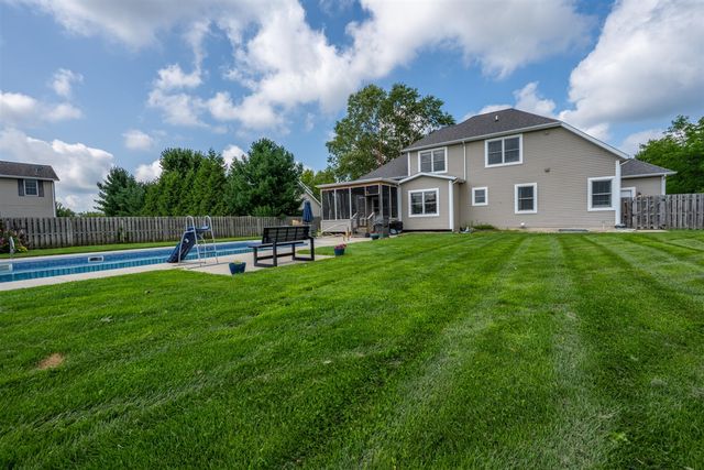 5901 Wabash Lane, Stevensville, MI 49127