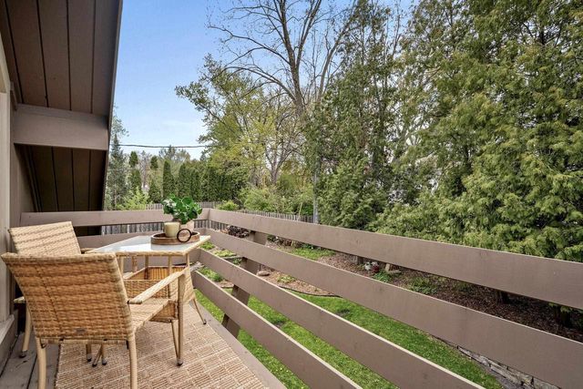 718 RANDALL AVENUE, De Pere, WI 54115