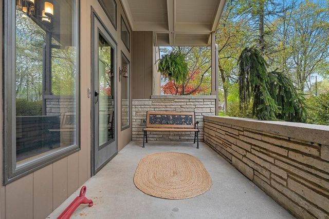 718 RANDALL AVENUE, De Pere, WI 54115