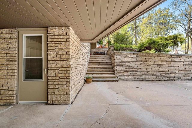 718 RANDALL AVENUE, De Pere, WI 54115