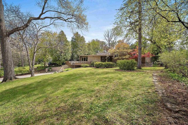 718 RANDALL AVENUE, De Pere, WI 54115