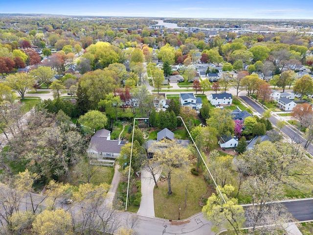 718 RANDALL AVENUE, De Pere, WI 54115
