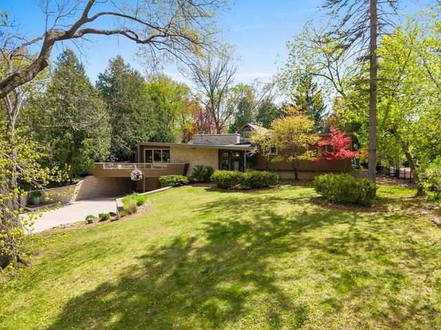 718 RANDALL AVENUE, De Pere, WI 54115