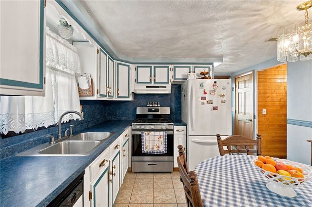 23 Kinsman Street, Cumberland, RI 02864