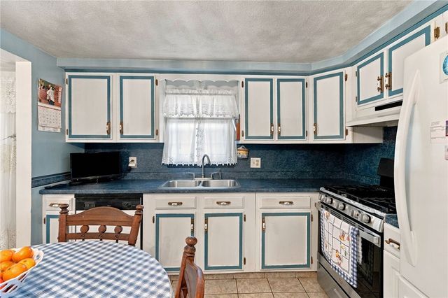 23 Kinsman Street, Cumberland, RI 02864