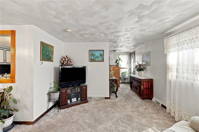 23 Kinsman Street, Cumberland, RI 02864