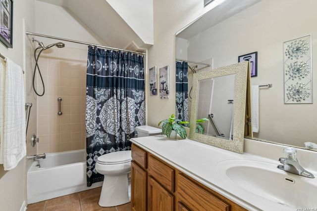 1008 OAK RDG, Schertz, TX 78154