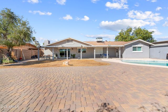 4753 W LUPINE Avenue, Glendale, AZ 85304