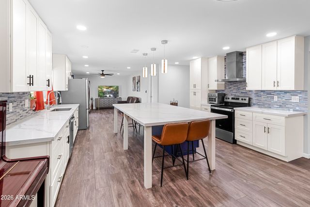 4753 W LUPINE Avenue, Glendale, AZ 85304
