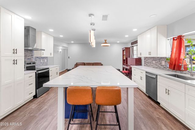 4753 W LUPINE Avenue, Glendale, AZ 85304