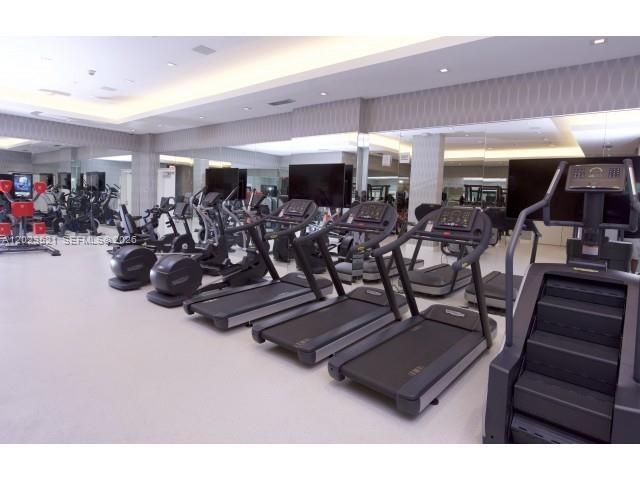 729 NW 2nd St 808, Miami, FL 33128