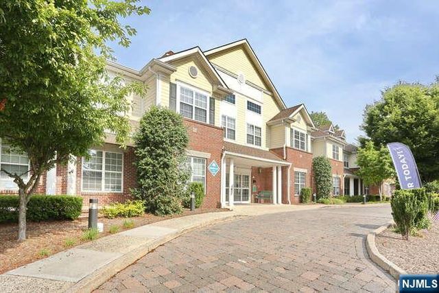 187 Paterson Avenue 1, Midland Park, NJ 07432