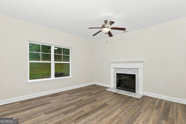 210 Glenview Trail, Griffin, GA 30224