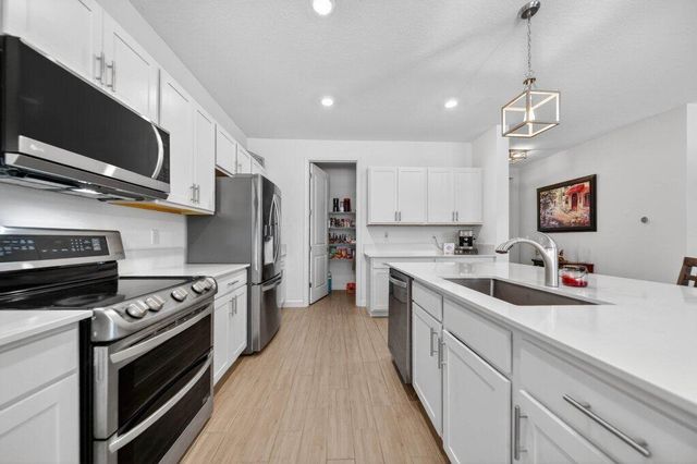 7528 NW Deysbrook Lane, Port St. Lucie, FL 34987