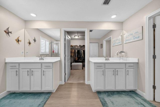 7528 NW Deysbrook Lane, Port St. Lucie, FL 34987