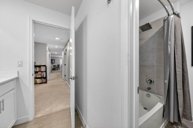 7528 NW Deysbrook Lane, Port St. Lucie, FL 34987