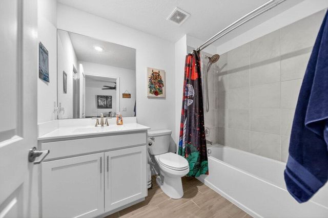 7528 NW Deysbrook Lane, Port St. Lucie, FL 34987