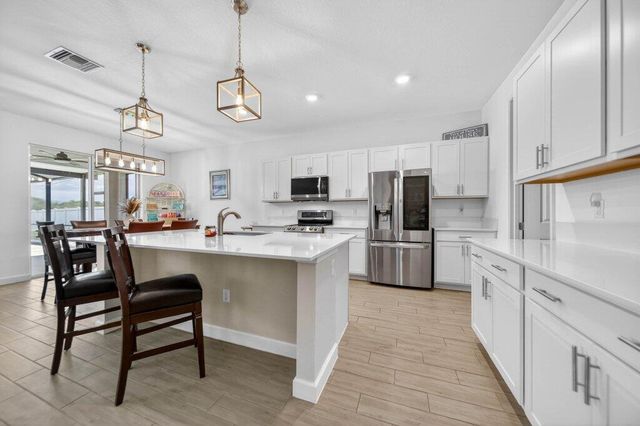 7528 NW Deysbrook Lane, Port St. Lucie, FL 34987