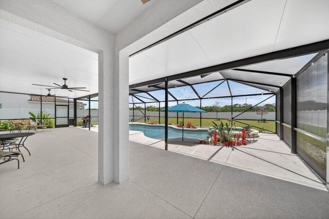7528 NW Deysbrook Lane, Port St. Lucie, FL 34987