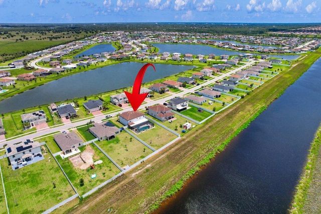 7528 NW Deysbrook Lane, Port St. Lucie, FL 34987
