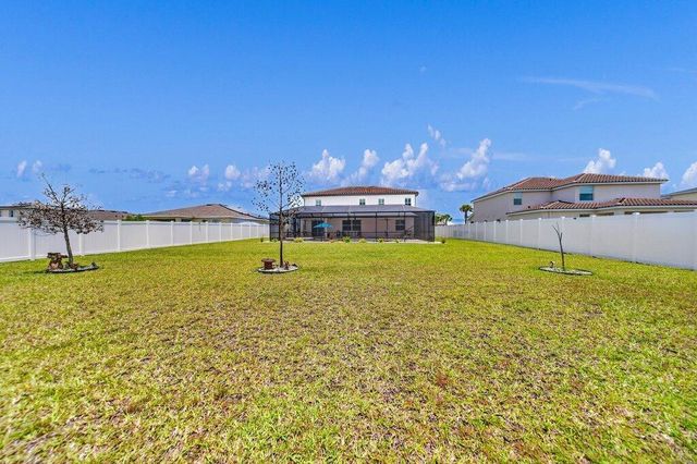7528 NW Deysbrook Lane, Port St. Lucie, FL 34987