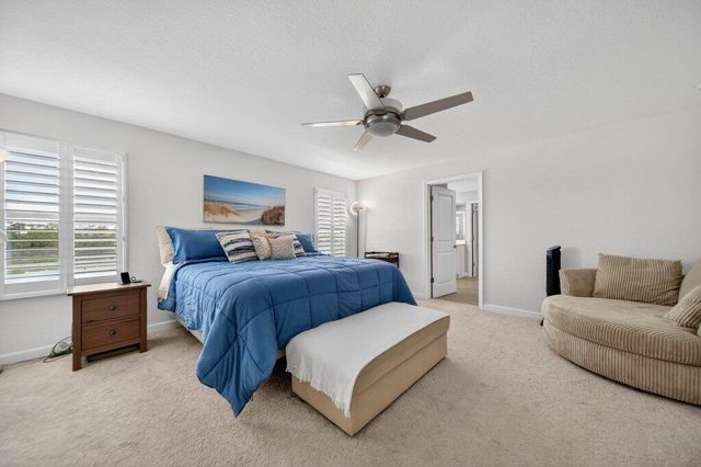 7528 NW Deysbrook Lane, Port St. Lucie, FL 34987