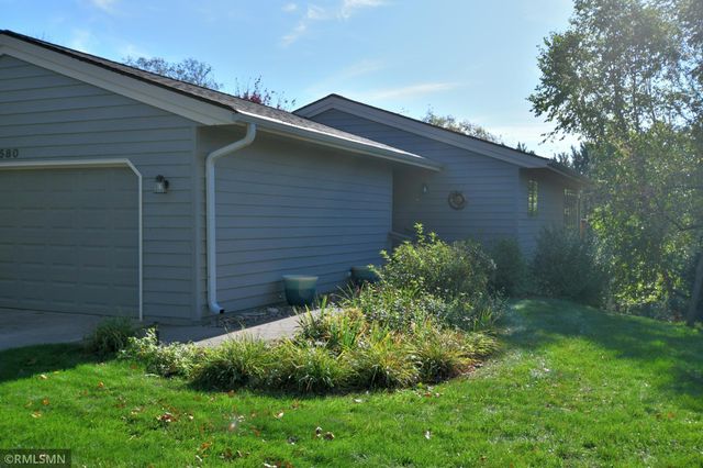 580 Evergreen Drive 21, New Richmond, WI 54017