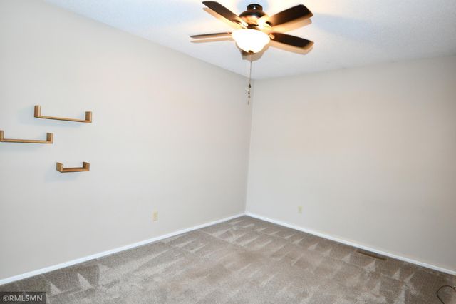 580 Evergreen Drive 21, New Richmond, WI 54017