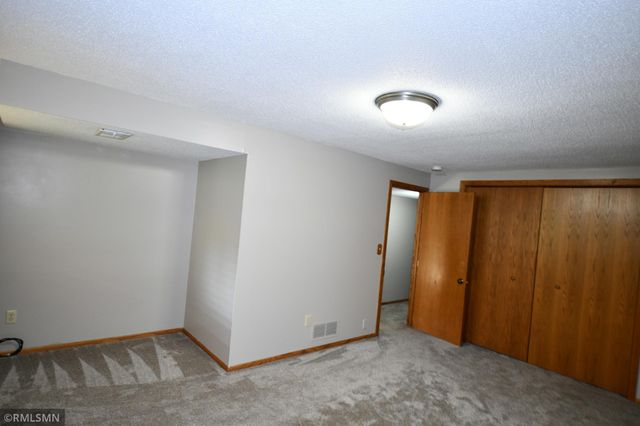 580 Evergreen Drive 21, New Richmond, WI 54017