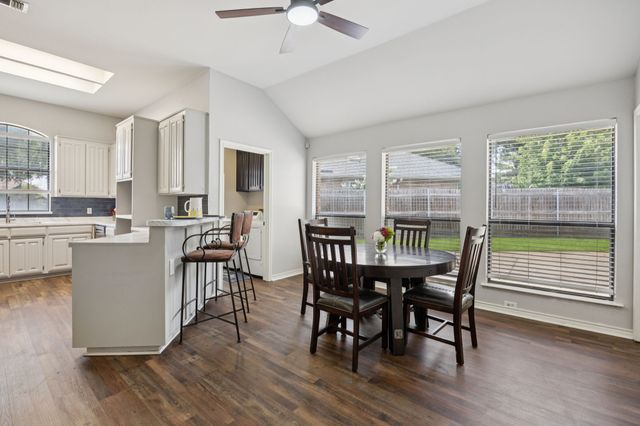 2705 Serenade Court, Arlington, TX 76015