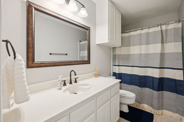 2705 Serenade Court, Arlington, TX 76015