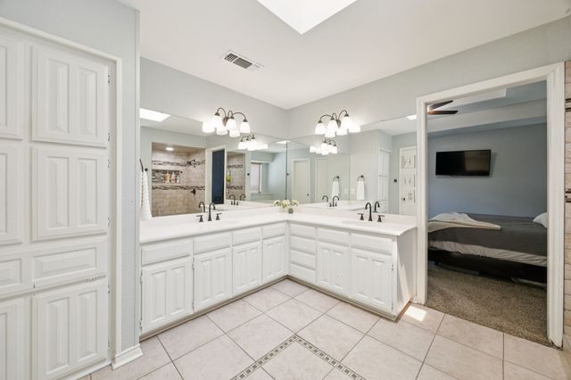 2705 Serenade Court, Arlington, TX 76015