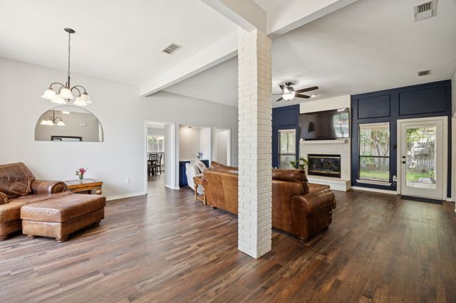 2705 Serenade Court, Arlington, TX 76015