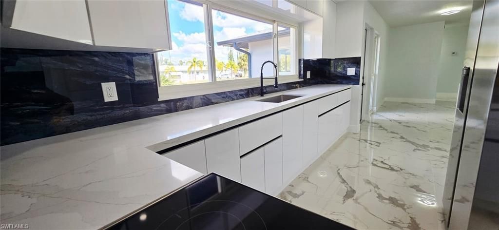 Image 15 of property listing at 238 SE 46th LN, Cape Coral, FL 33904