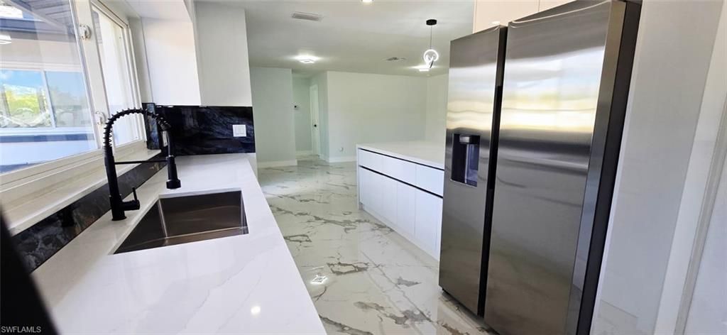 Image 17 of property listing at 238 SE 46th LN, Cape Coral, FL 33904