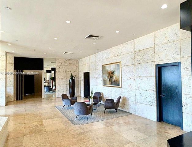 1000 W Island Boulevard 2908, Aventura, FL 33160