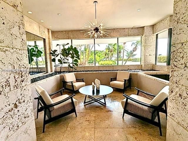 1000 W Island Boulevard 2908, Aventura, FL 33160