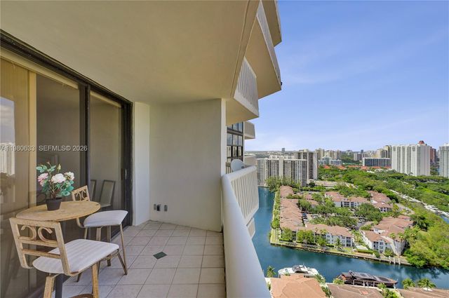 1000 W Island Boulevard 2908, Aventura, FL 33160