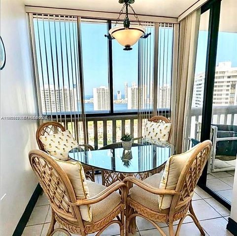 1000 W Island Boulevard 2908, Aventura, FL 33160