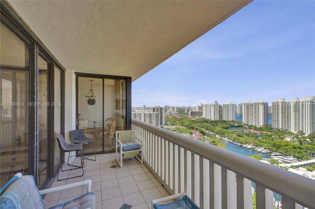 1000 W Island Boulevard 2908, Aventura, FL 33160