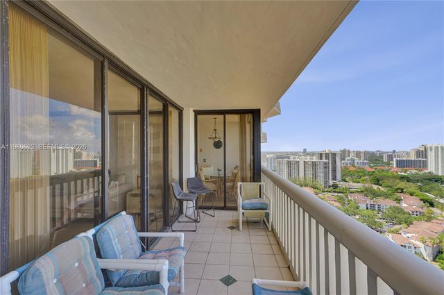 1000 W Island Boulevard 2908, Aventura, FL 33160