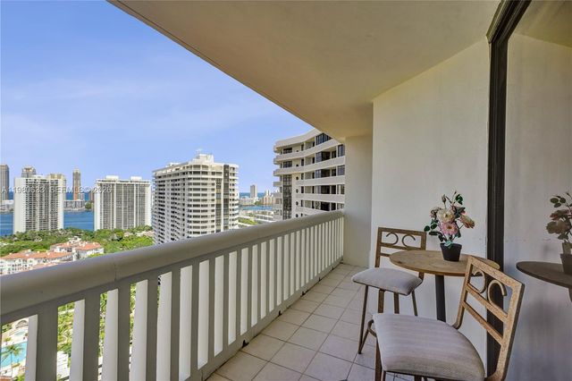 1000 W Island Boulevard 2908, Aventura, FL 33160