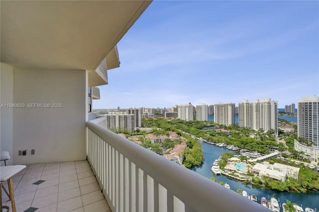 1000 W Island Boulevard 2908, Aventura, FL 33160