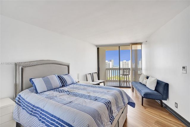 1000 W Island Boulevard 2908, Aventura, FL 33160