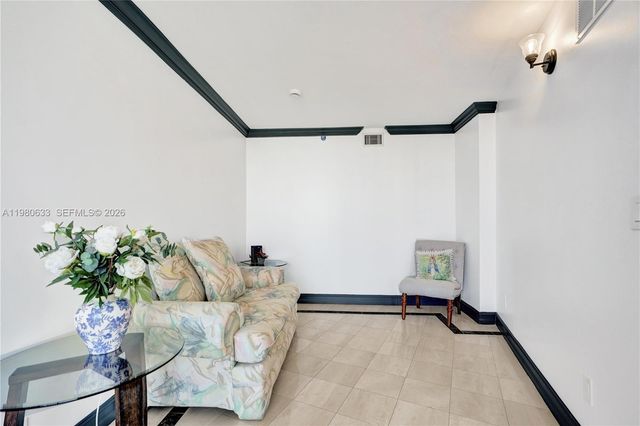 1000 W Island Boulevard 2908, Aventura, FL 33160